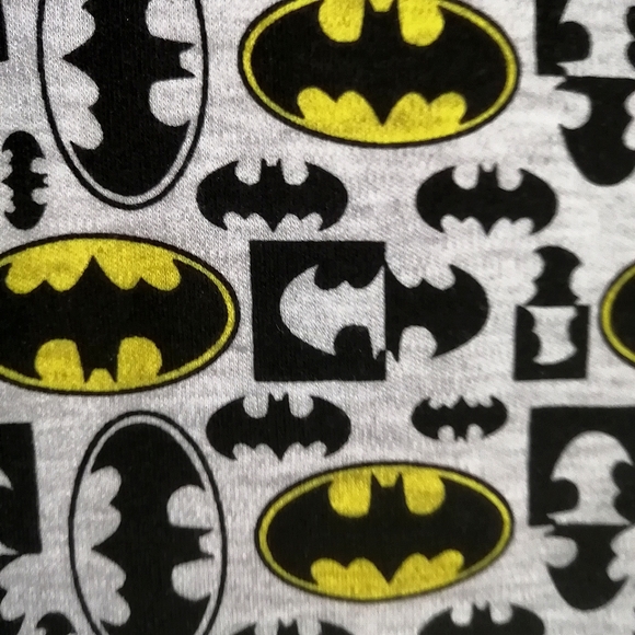 🔥SALE🔥 Batman DC Comics Baby Boy's Onesie Bodysuit NWT Sizes 3-6 M & 6-12M - Picture 3 of 6